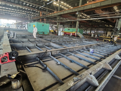 切割、滾裝部件制作車間